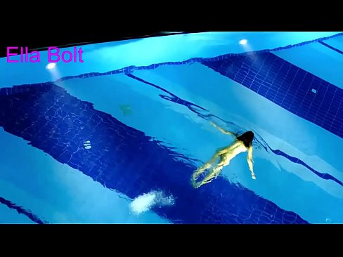 ❤️ No puc parar de mirar-la, jove rossa presa nedant nua a la piscina del complex ELLA BOLT ❤ Porno anal a nosaltres ca.8kpornvids.ru ❌️