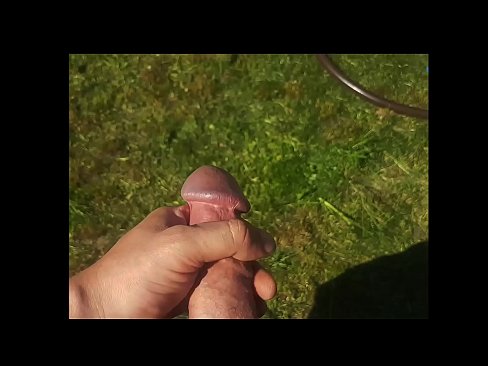 ❤️ Una guapa calenta es folla el seu cony rosa i es corre amb un esquitxat en un jardí d'estiu ❤ Porno anal a nosaltres ca.8kpornvids.ru ❌️