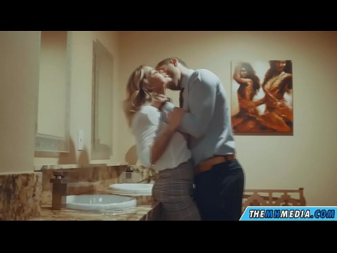 ❤️ Quan una rossa tetona et sedueix en un lavabo públic ❤ Porno anal a nosaltres ca.8kpornvids.ru ❌️